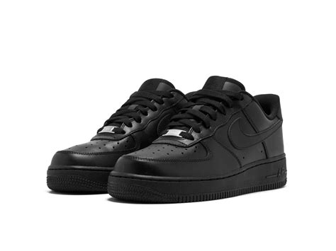 air force 1 low triple black